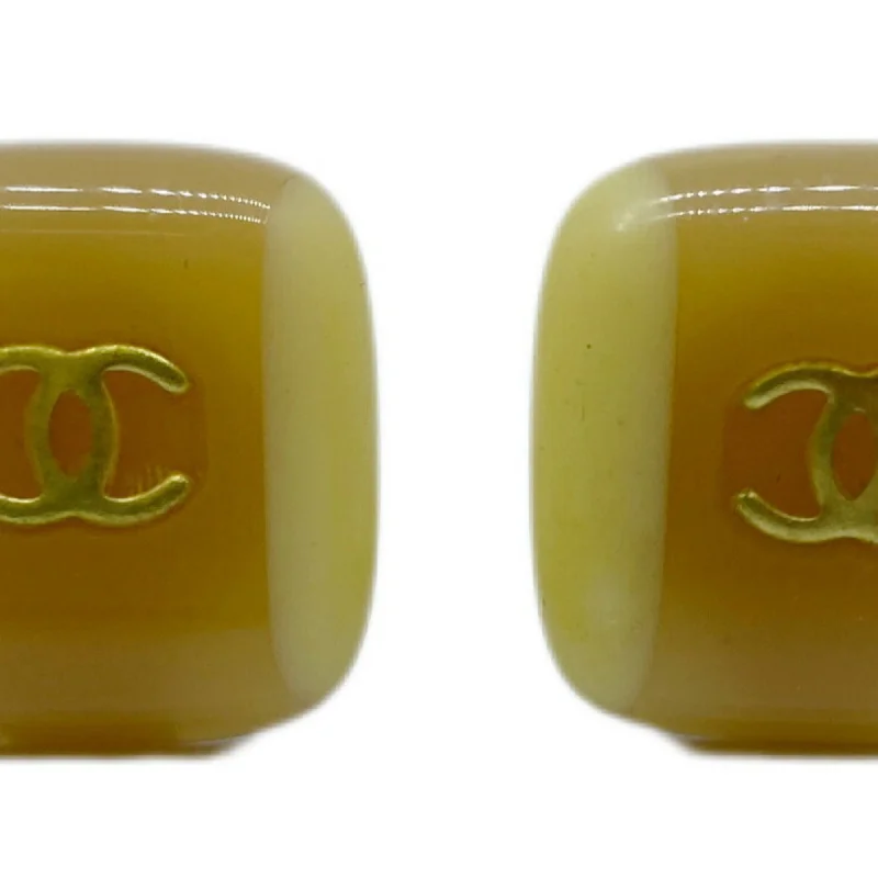 Drop Earrings with Etched Designs -Chanel  Plastic Clip Earrings (Pre-Owned)