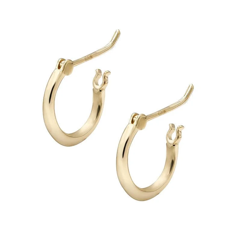 Versatile plain gold ear ring