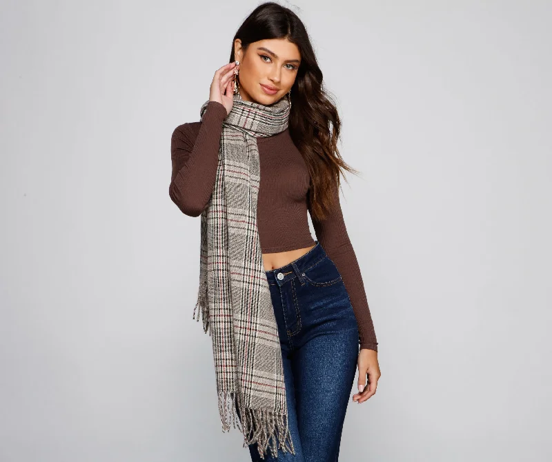 Best necklaces and pendants with infinity hearts for a romantic, eternal symbol-Classic Cozy Plaid Scarf