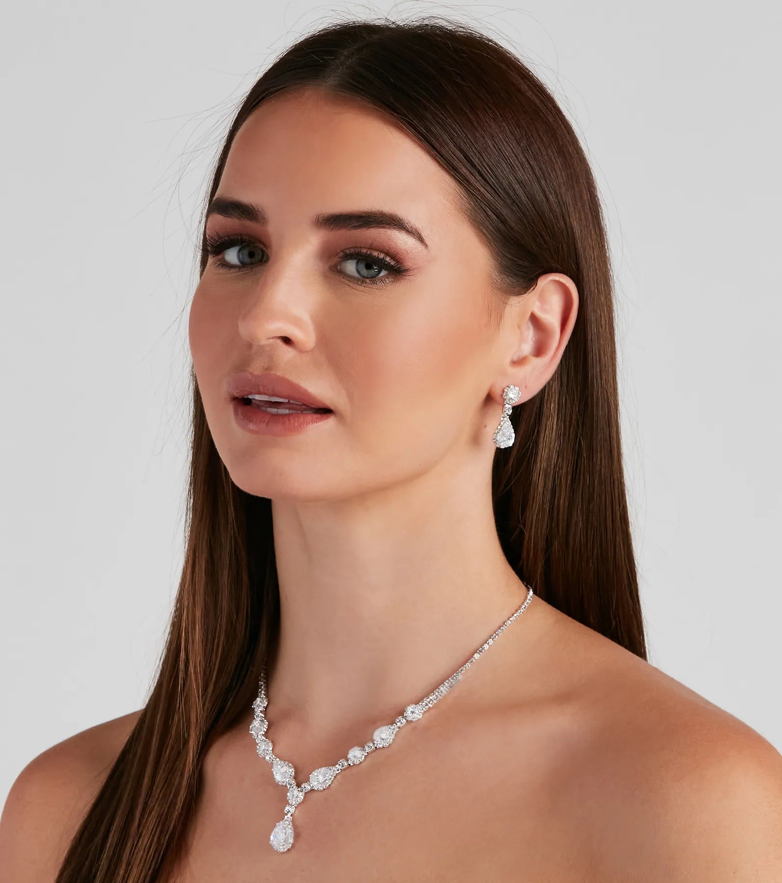 Elegant necklaces and pendants with diamond accents for added sparkle-Queen For A Night Necklace Set