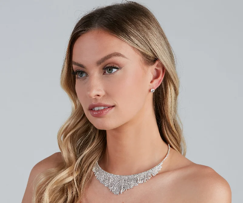 Necklaces and pendants with enamel accents for a colorful, eye-catching appearance-Sparkly Fringe Collar Stud Earring Set