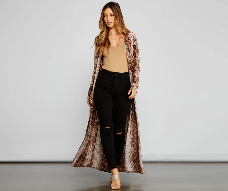 Necklaces and pendants with diamond pendants for a luxurious sparkling effect-Stylish And Sassy Snake Knit Duster