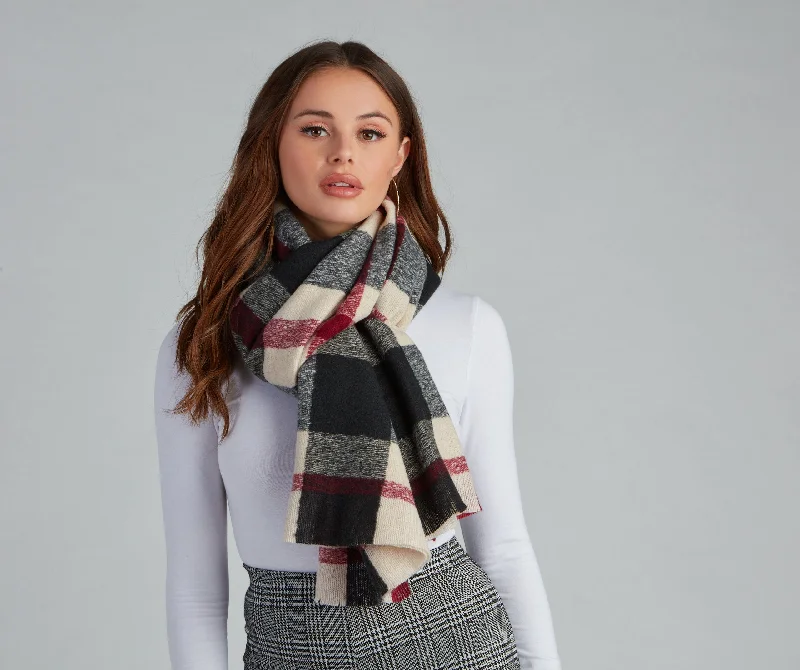 Necklaces and pendants with infinity love symbols for an eternal, romantic gesture-Timelessly Chic Plaid Blanket Scarf